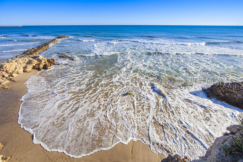 Platja de l’Aiguadol?,Vilanova Geltrú。加泰罗尼亚